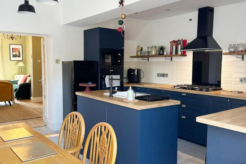 Вилла Townhouse In Belfast, Newtownabbey. Экстерьер фото